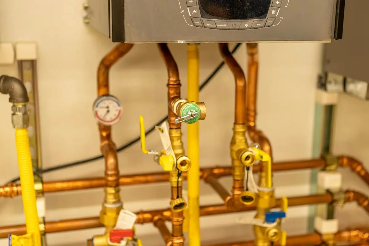 Licensed technician providing Pipe Repair for a homeowner in Socorro